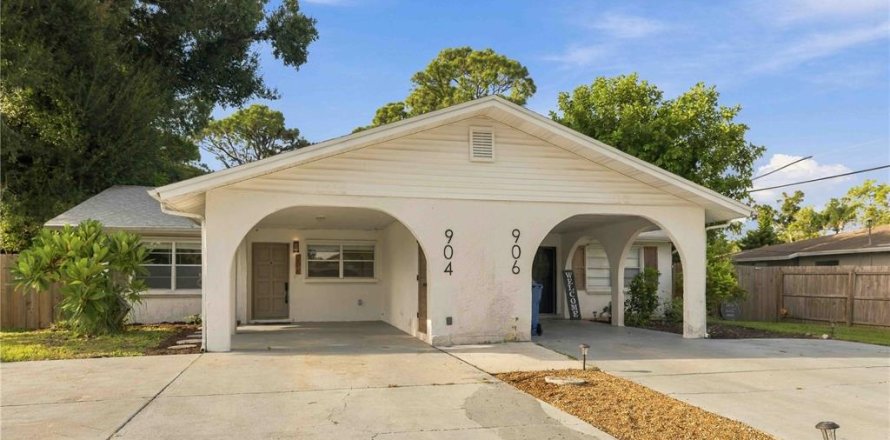 Immobilier commercial à Bradenton, Floride 4 chambres, 210.7 m2 № 2388544