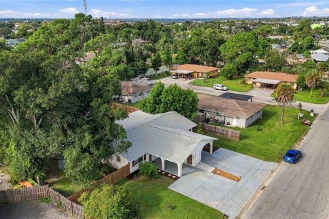 Immobilier commercial à vendre à Bradenton, Floride: 4 chambres, 210.7 m2 № 2388544 - photo 30