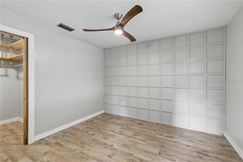 Immobilier commercial à vendre à Bradenton, Floride: 4 chambres, 210.7 m2 № 2388544 - photo 23