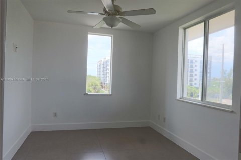 Condominio en alquiler en Dania Beach, Florida, 3 dormitorios, 121.33 m2 № 1889858 - foto 12