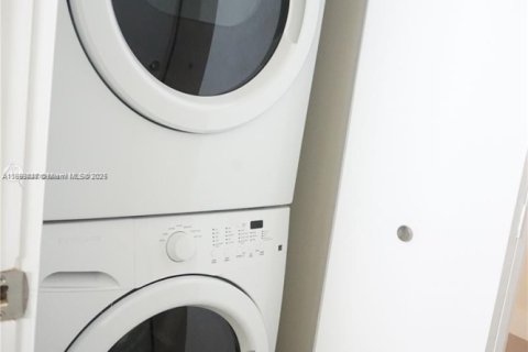 Condominio en alquiler en Dania Beach, Florida, 3 dormitorios, 121.33 m2 № 1889858 - foto 30