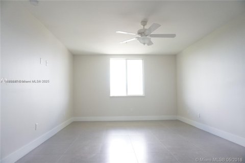 Condominio en alquiler en Dania Beach, Florida, 3 dormitorios, 121.33 m2 № 1889858 - foto 15