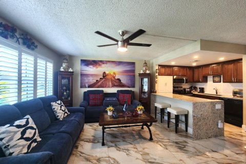 Condominio en venta en Deerfield Beach, Florida, 1 dormitorio, 66.8 m2 № 2146864 - foto 5