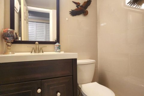 Condominio en venta en Deerfield Beach, Florida, 1 dormitorio, 66.8 m2 № 2146864 - foto 7