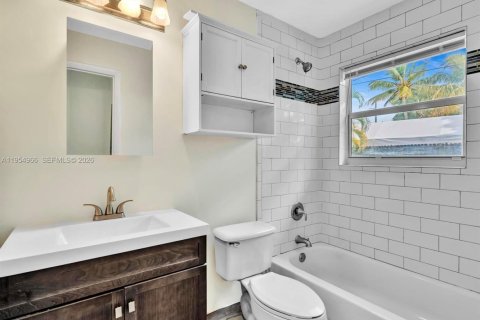 Casa en alquiler en Pompano Beach, Florida, 2 dormitorios, 103.77 m2 № 2009329 - foto 27