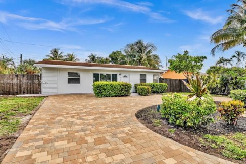 Casa en alquiler en Pompano Beach, Florida, 2 dormitorios, 103.77 m2 № 2009329 - foto 3