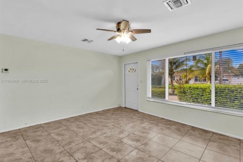 Casa en alquiler en Pompano Beach, Florida, 2 dormitorios, 103.77 m2 № 2009329 - foto 8