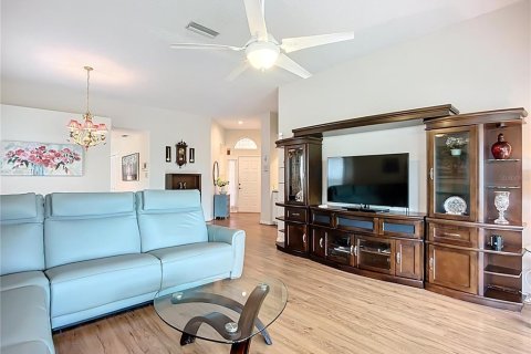 Villa ou maison à vendre à Bradenton, Floride: 3 chambres, 151.52 m2 № 1815848 - photo 17