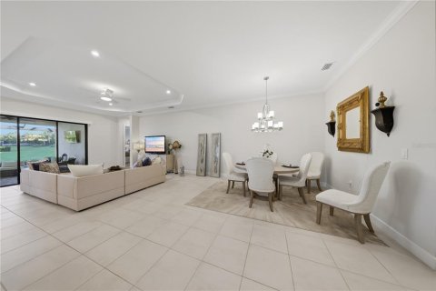 Villa ou maison à vendre à Bradenton, Floride: 4 chambres, 235.6 m2 № 2431866 - photo 4