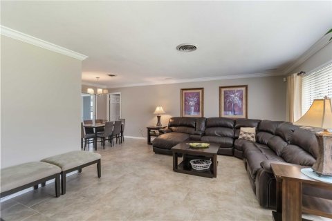 House in Englewood, Florida 3 bedrooms, 149.29 sq.m. № 1901848 - photo 8