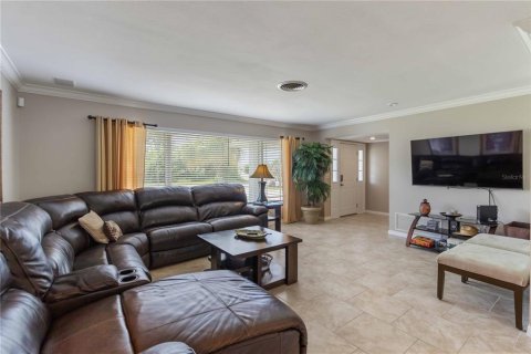 House in Englewood, Florida 3 bedrooms, 149.29 sq.m. № 1901848 - photo 9