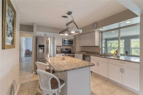 House in Englewood, Florida 3 bedrooms, 149.29 sq.m. № 1901848 - photo 15