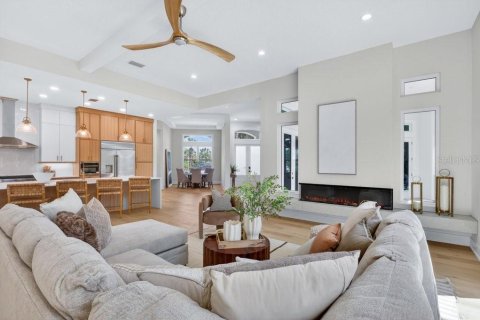 House in Palm Coast, Florida 5 bedrooms, 438.31 sq.m. № 2211033 - photo 20