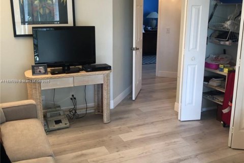 Condo in Boca Raton, Florida, 3 bedrooms  № 1952924 - photo 30