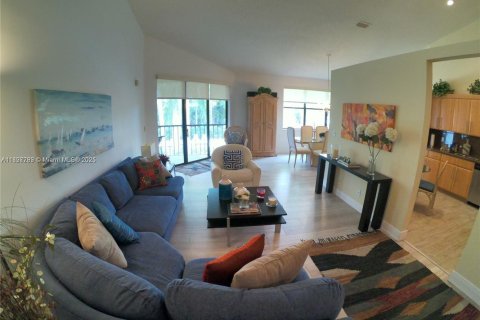 Condo in Boca Raton, Florida, 3 bedrooms  № 1952924 - photo 7