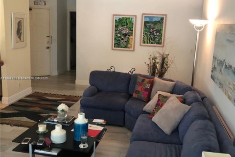 Condo in Boca Raton, Florida, 3 bedrooms  № 1952924 - photo 8