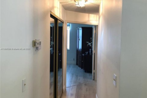 Condo in Boca Raton, Florida, 3 bedrooms  № 1952924 - photo 26