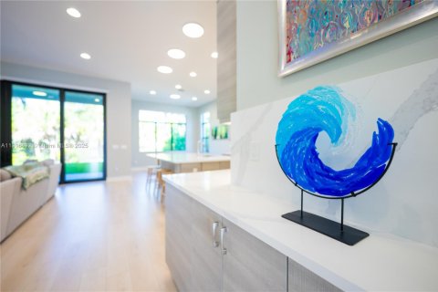 Купить виллу или дом в Палм-Бич-Гарденс, Флорида 5 спален, 408.96м2, № 1974442 - фото 9