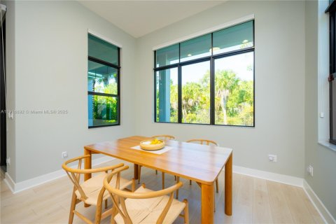 Купить виллу или дом в Палм-Бич-Гарденс, Флорида 5 спален, 408.96м2, № 1974442 - фото 21