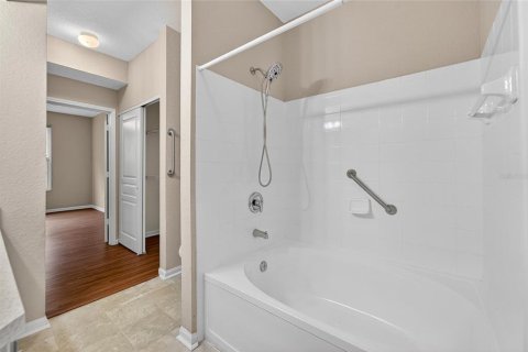 Copropriété à vendre à Tampa, Floride: 2 chambres, 103.77 m2 № 1905703 - photo 17