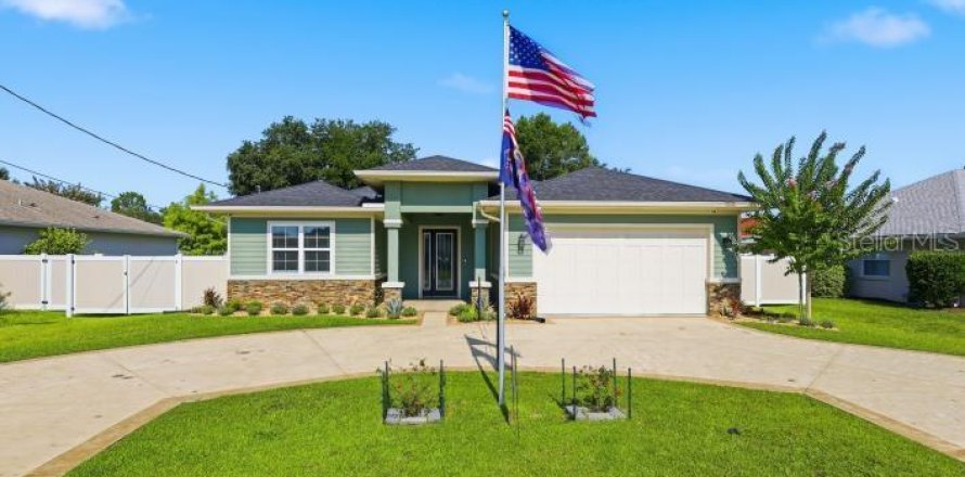 Casa en Palm Coast, Florida 3 dormitorios, 174.93 m2 № 2150618