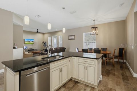 Casa en venta en Palm Coast, Florida, 3 dormitorios, 174.93 m2 № 2150618 - foto 13