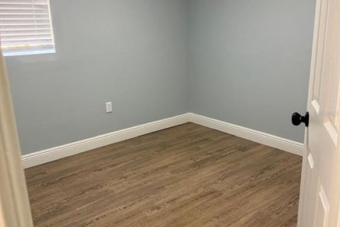 Villa ou maison à vendre à Tampa, Floride: 4 chambres, 95.5 m2 № 2210263 - photo 20