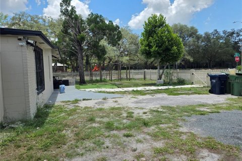 Villa ou maison à vendre à Tampa, Floride: 4 chambres, 95.5 m2 № 2210263 - photo 25