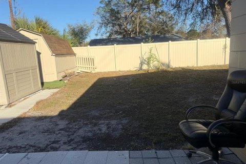 Villa ou maison à vendre à Tampa, Floride: 4 chambres, 95.5 m2 № 2210263 - photo 24