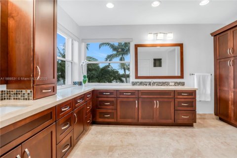 Villa ou maison à vendre à Miramar, Floride: 4 chambres, 266.63 m2 № 1952952 - photo 21