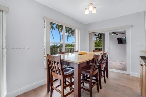 Villa ou maison à vendre à Miramar, Floride: 4 chambres, 266.63 m2 № 1952952 - photo 17