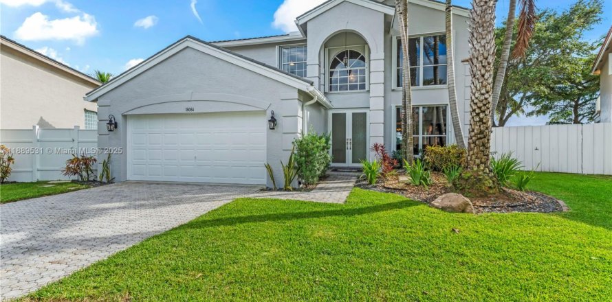 Villa ou maison à Miramar, Floride 4 chambres, 266.63 m2 № 1952952