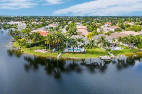 Villa ou maison à vendre à Miramar, Floride: 4 chambres, 266.63 m2 № 1952952 - photo 5