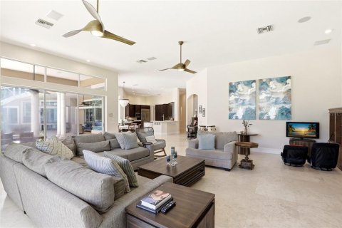 Villa ou maison à vendre à Orlando, Floride: 5 chambres, 529.54 m2 № 2104896 - photo 13