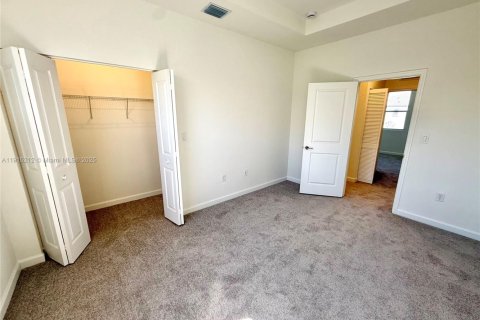 Снять в аренду таунхаус в Флорида-Сити, Флорида 3 спальни, № 1972469 - фото 7