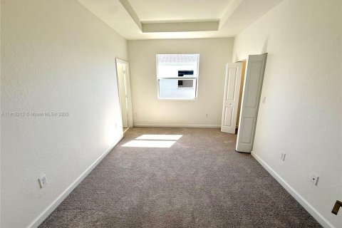 Снять в аренду таунхаус в Флорида-Сити, Флорида 3 спальни, № 1972469 - фото 6