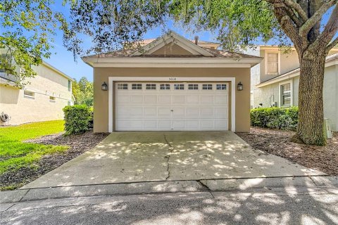House in Lutz, Florida 3 bedrooms, 162.21 sq.m. № 2323302 - photo 4