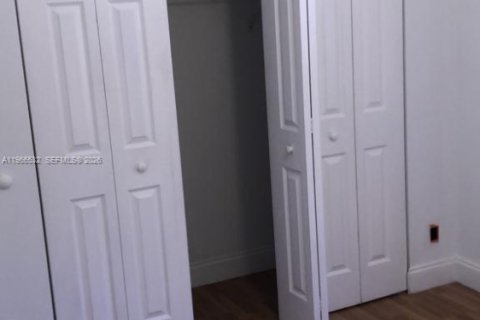 Снять в аренду кондоминиум в Помпано-Бич, Флорида 2 спальни, 81.75м2, № 2028223 - фото 6