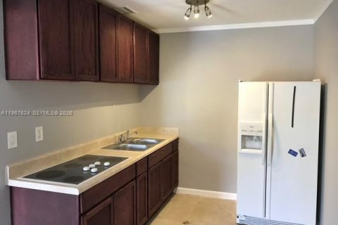 Villa ou maison à vendre à North Miami, Floride: 3 chambres, 145.11 m2 № 2029713 - photo 5