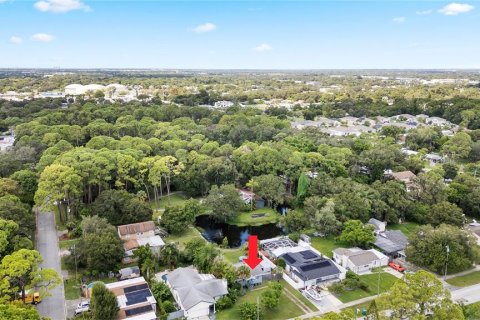 House in Saint Petersburg, Florida 2 bedrooms, 62.43 sq.m. № 2099699 - photo 23