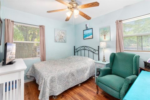 House in Saint Petersburg, Florida 2 bedrooms, 62.43 sq.m. № 2099699 - photo 9