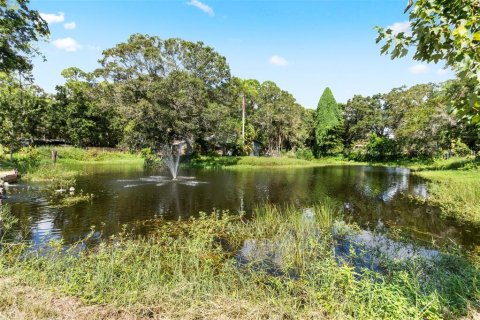 House in Saint Petersburg, Florida 2 bedrooms, 62.43 sq.m. № 2099699 - photo 18