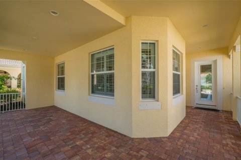 House in Sarasota, Florida 3 bedrooms, 163.88 sq.m. № 222192 - photo 4