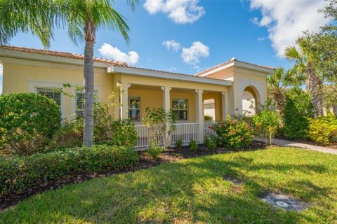 House in Sarasota, Florida 3 bedrooms, 163.88 sq.m. № 222192