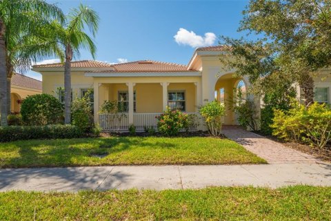House in Sarasota, Florida 3 bedrooms, 163.88 sq.m. № 222192 - photo 2
