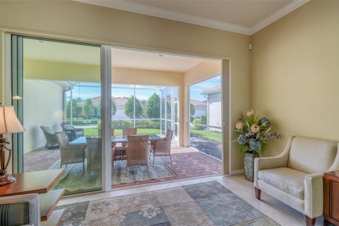 House in Sarasota, Florida 3 bedrooms, 163.88 sq.m. № 222192 - photo 11