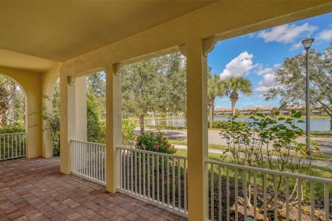 House in Sarasota, Florida 3 bedrooms, 163.88 sq.m. № 222192 - photo 6