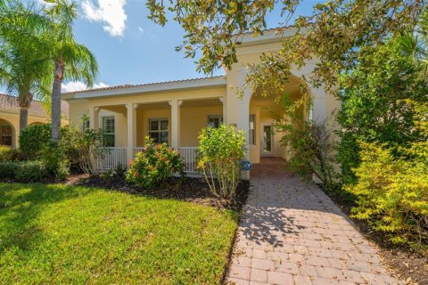 House in Sarasota, Florida 3 bedrooms, 163.88 sq.m. № 222192 - photo 3