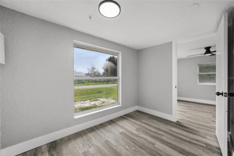 Villa ou maison à louer à Intercession City, Floride: 3 chambres, 136.19 m2 № 2410457 - photo 5