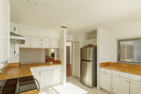 Condominio en alquiler en Tampa, Florida, 3 dormitorios, 143.72 m2 № 1915202 - foto 12